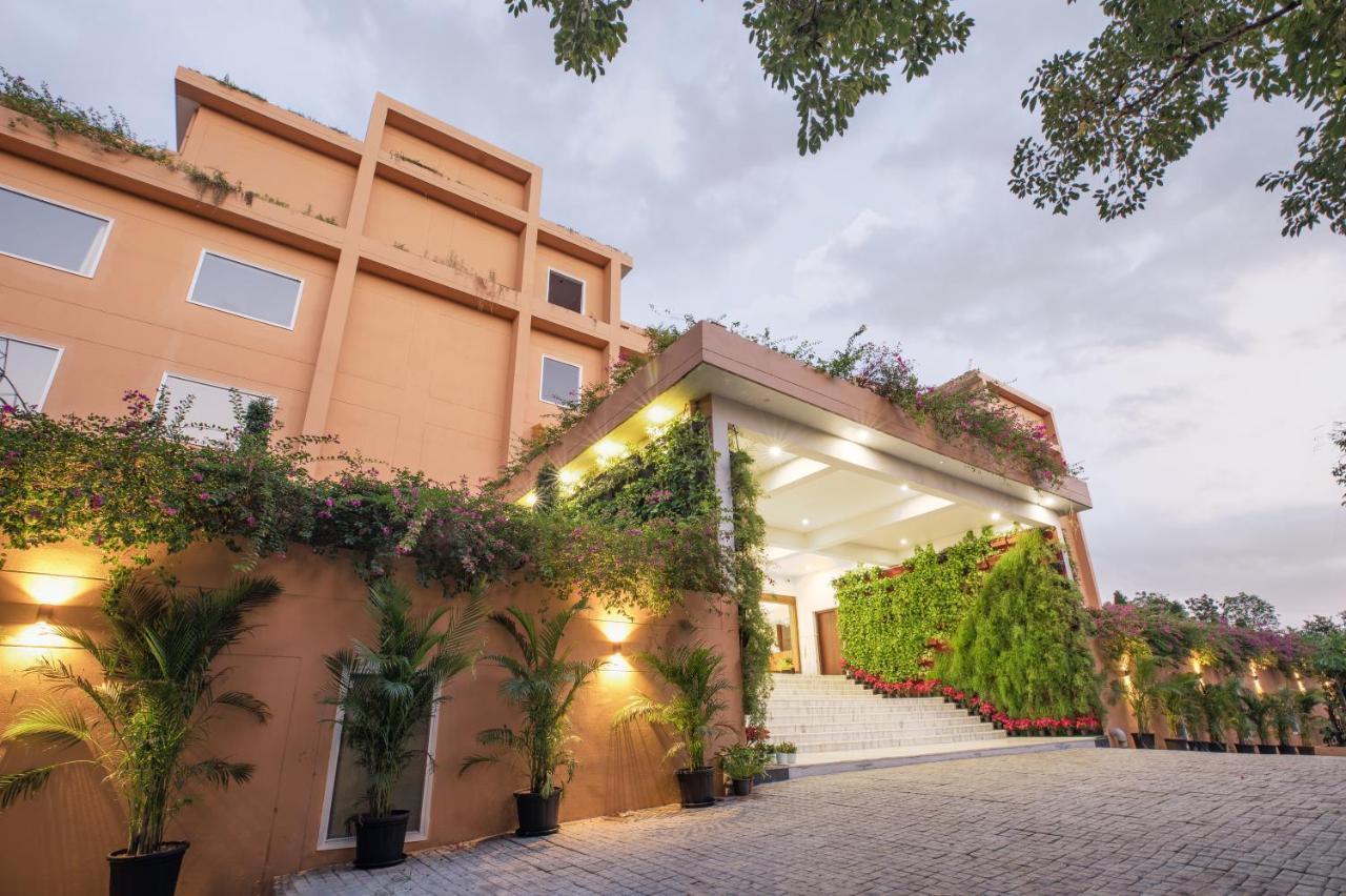The Lalita Grand Mathura- Vrindavan Kültér fotó